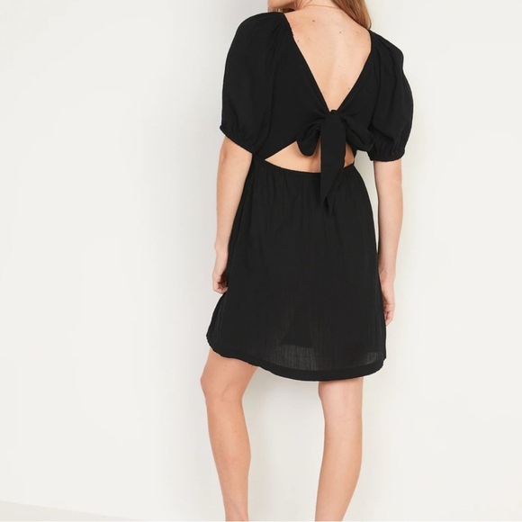 Old Navy Open-Back Dress - Picture 2 of 2